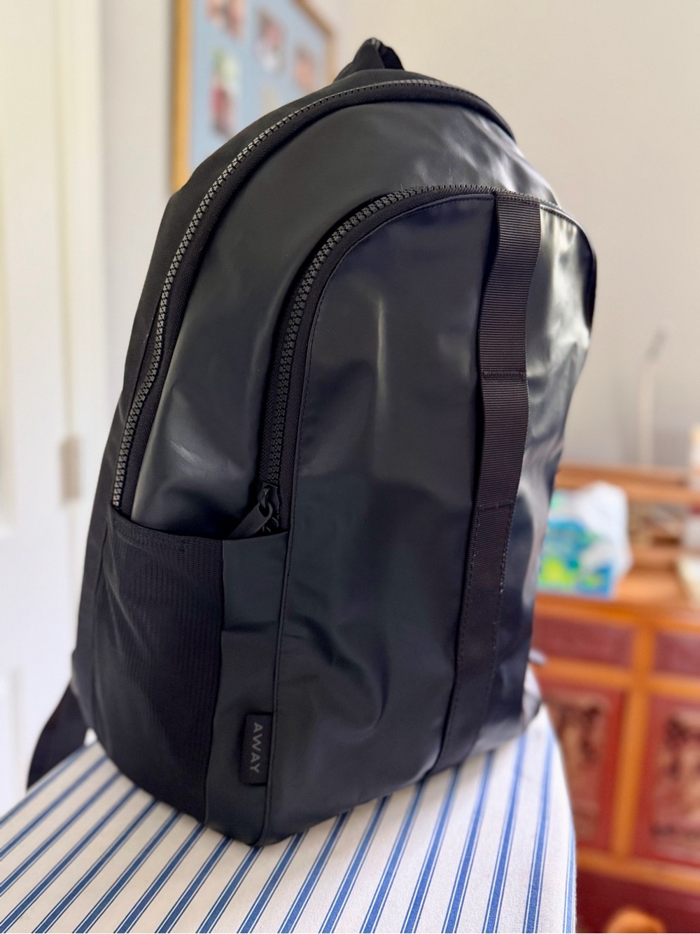 Brand New AWAY Active Backpack  with Travel Sleeve and Tech Organization - Picture 4 of 11